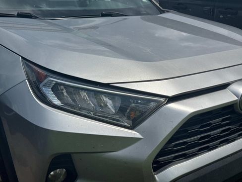Used 2020 Toyota RAV4 XLE w/ Convenience Package AWD/4WD image 3