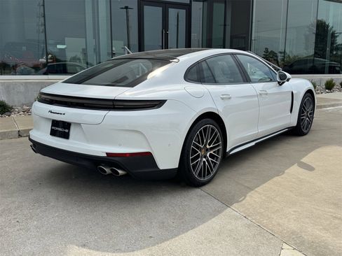 New 2025 Porsche Panamera 4 image 7