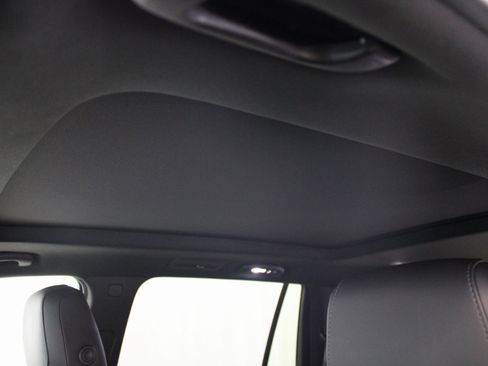 Used 2023 Cadillac XT6 Premium Luxury image 16