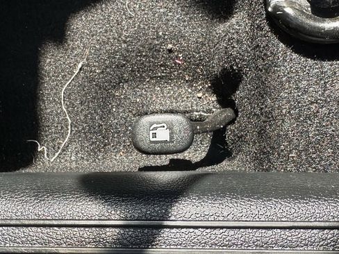 Used 2025 Kia Soul LX image 19