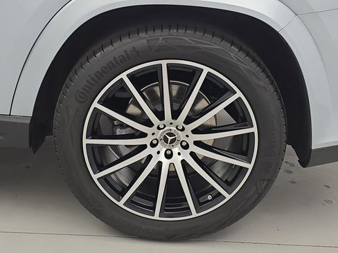 Certified 2026 Mercedes-Benz GLS 450 4MATIC image 35