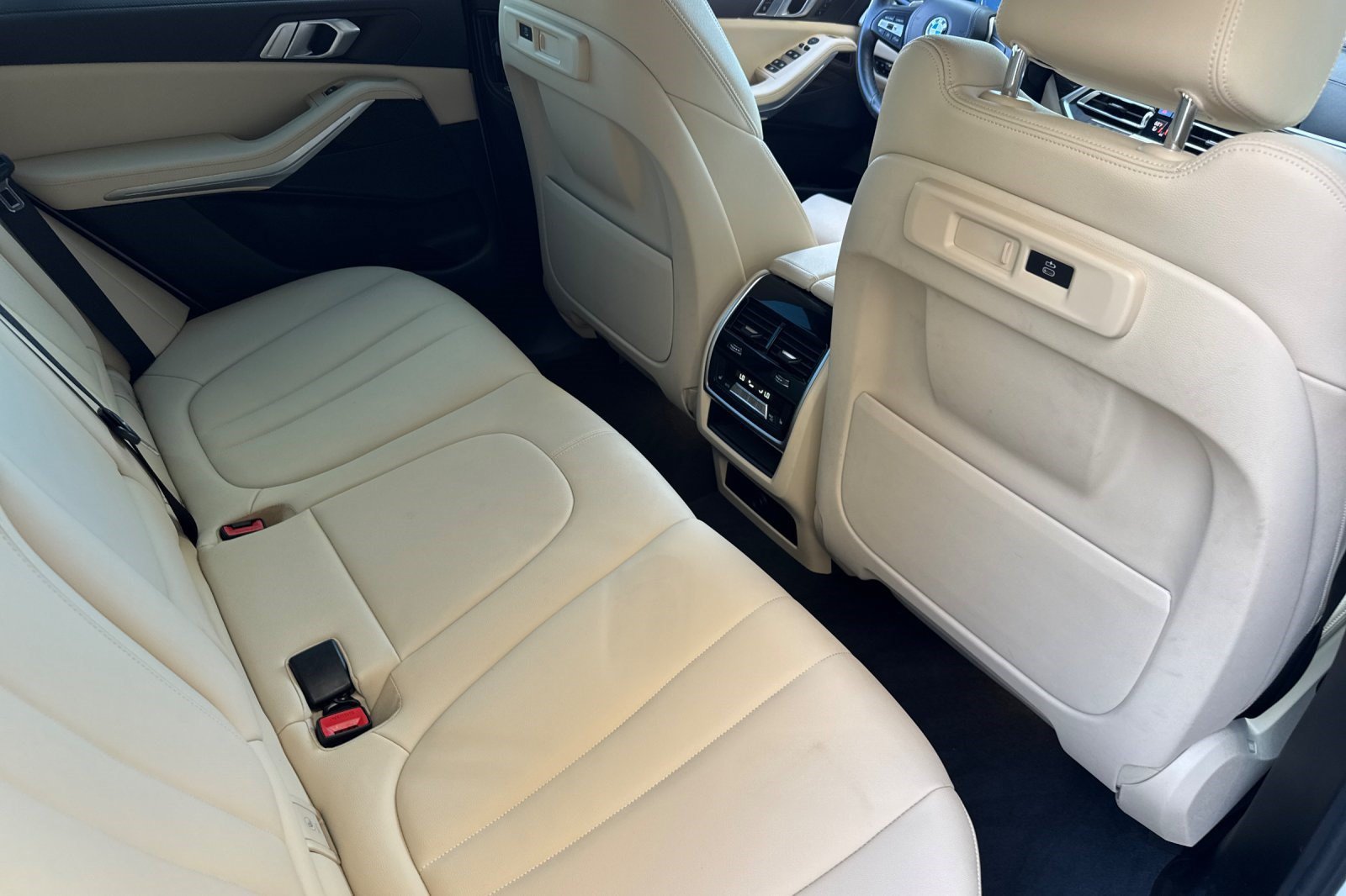 Used 2021 BMW X5 xDrive40i w/ Convenience Package AWD/4WD image 33