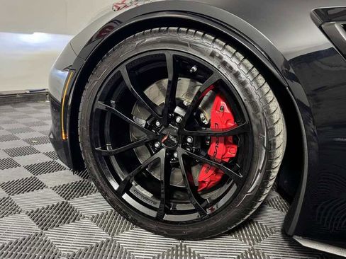 Used 2018 Chevrolet Corvette Grand Sport w/ Carbon Flash Badge Package RWD image 11