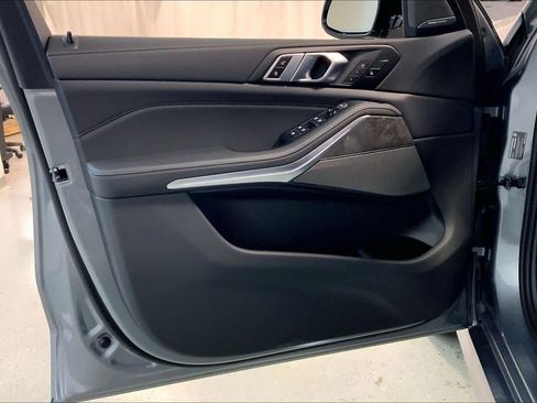 New 2026 BMW X5 M60i w/ Executive Package image 10