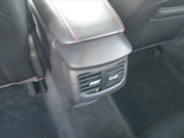 Used 2016 Ford Fusion SE w/ Equipment Group 201A FWD image 17
