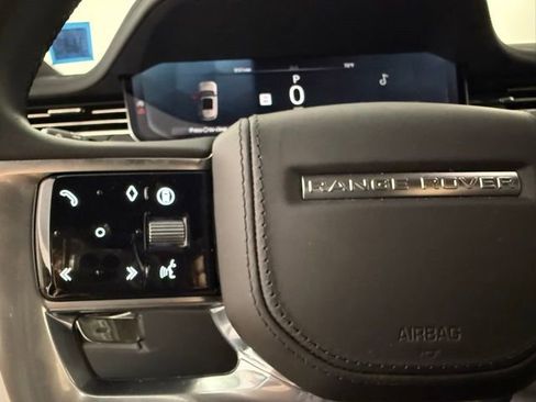 New 2025 Land Rover Range Rover SE image 19