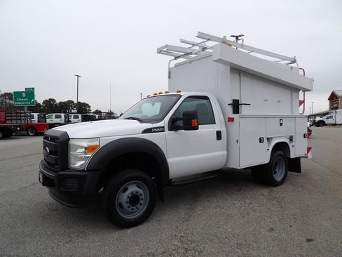 Used 2015 Ford F550 2WD Regular Cab Super Duty w/ Power Equipment Group image 3