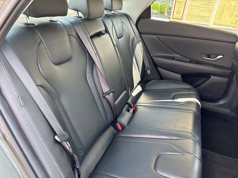 Used 2024 Hyundai Elantra Limited FWD image 49