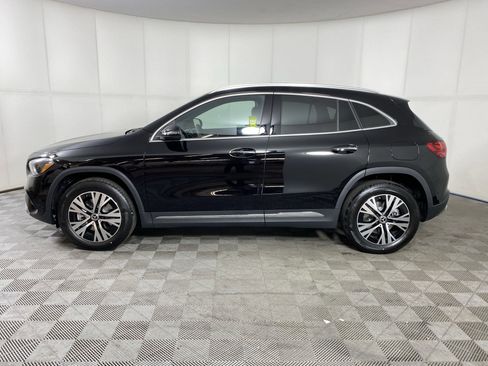 Certified 2025 Mercedes-Benz GLA 250 4MATIC image 2
