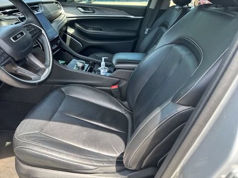 Used 2021 Jeep Grand Cherokee L Limited AWD/4WD image 1