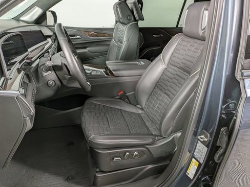 Certified 2021 Cadillac Escalade Sport Platinum image 16