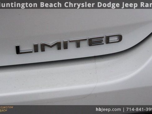 Used 2023 Toyota Highlander Limited image 6