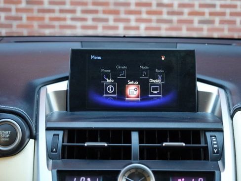 Used 2015 Lexus NX 200t FWD image 36