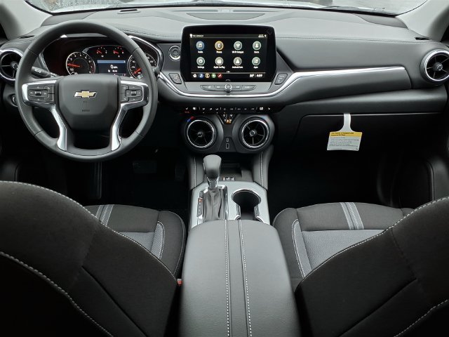 New 2026 Chevrolet Blazer LT w/ Convenience Package FWD image 10
