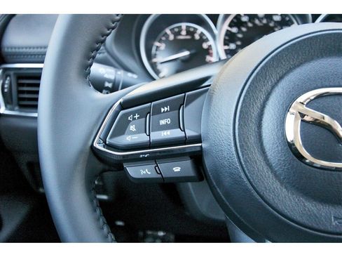 New 2025 MAZDA CX-5 AWD 2.5 S w/ Preferred Package image 15