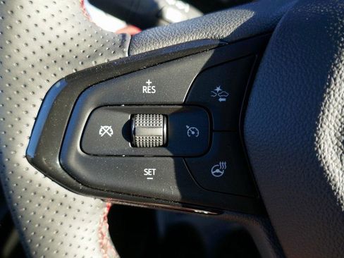 New 2026 Chevrolet Trax RS w/ Sunroof Package image 14