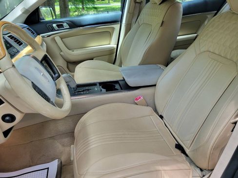 Used 2009 Lincoln MKS FWD image 15