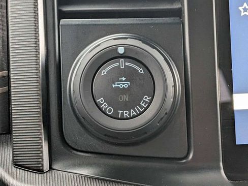 Used 2023 Ford F150 Platinum image 26