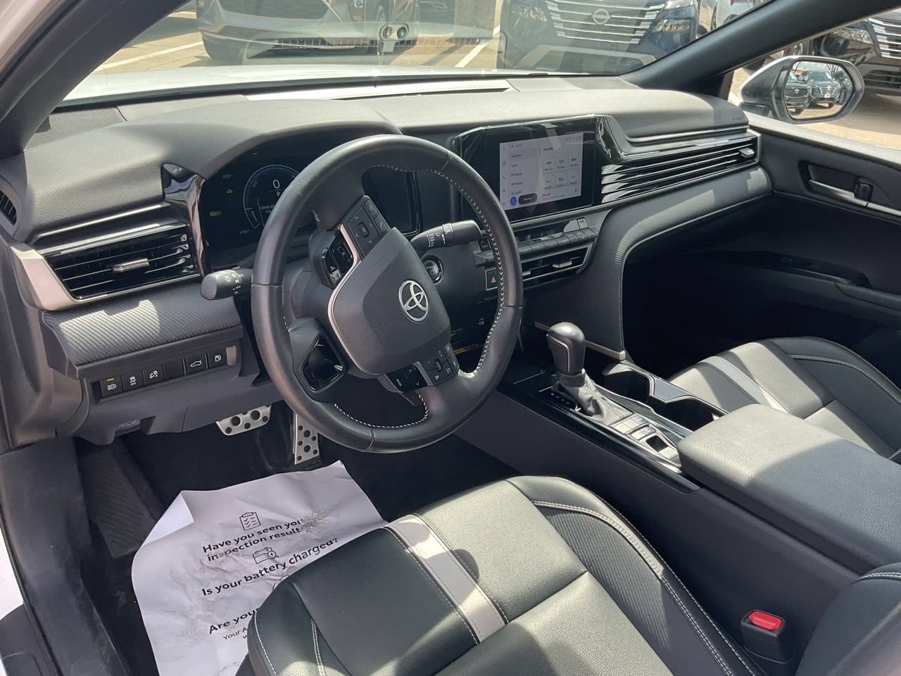 Used 2025 Toyota Camry SE FWD image 10