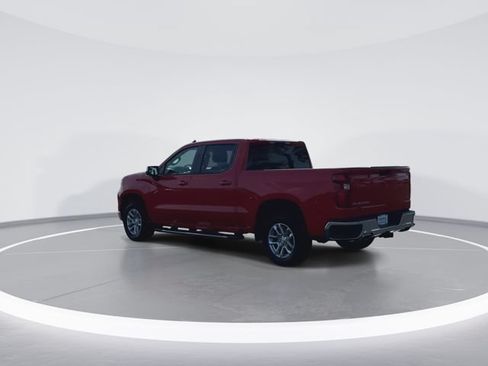 Used 2024 Chevrolet Silverado 1500 LT AWD/4WD image 6