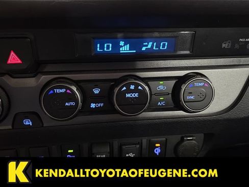 Used 2023 Toyota Tacoma TRD Sport w/ Advanced Technology Package AWD/4WD image 18