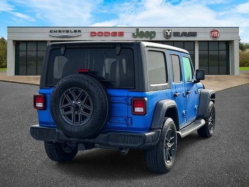 Used 2024 Jeep Wrangler Sport S image 3