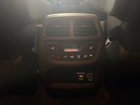 Used 2023 Honda Passport Elite image 16