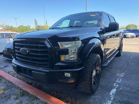 Used 2015 Ford F150 XLT w/ Equipment Group 301A Mid image 4