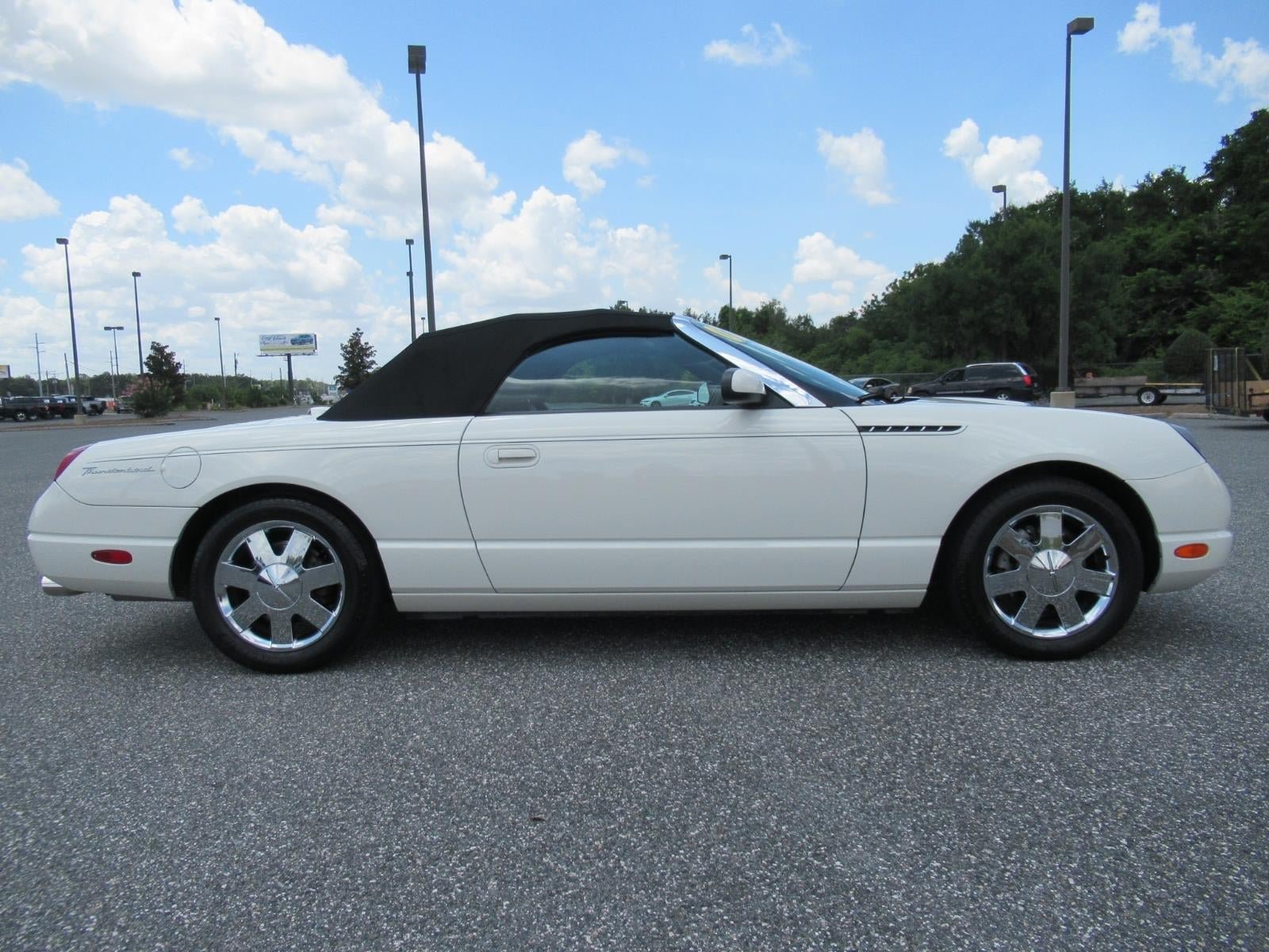 Used 2002 Ford Thunderbird RWD image 2