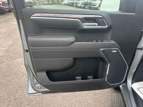 New 2026 Chevrolet Silverado 1500 LTZ w/ LTZ Convenience Package II image 11