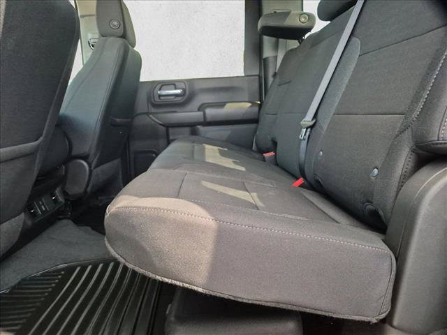 Used 2024 Chevrolet Silverado 2500 Custom w/ Custom Value Package AWD/4WD image 17