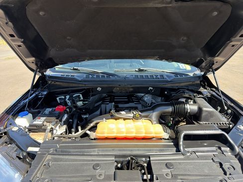Used 2018 Ford F150 XLT AWD/4WD image 12