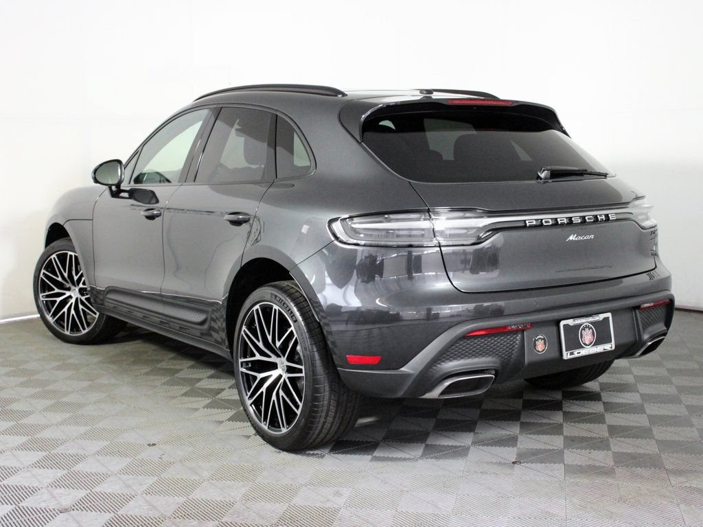 Certified 2026 Porsche Macan AWD/4WD image 3