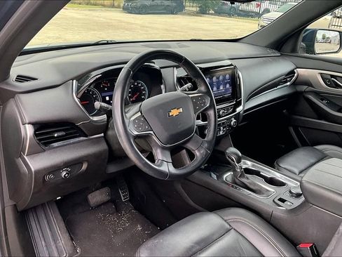 Used 2023 Chevrolet Traverse LT w/ LT Premium Package FWD image 15