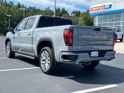 Used 2025 GMC Sierra 1500 Denali w/ Denali Reserve Package image 9