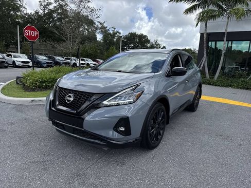 Used 2023 Nissan Murano SV w/ SV Midnight Edition Package FWD image 9