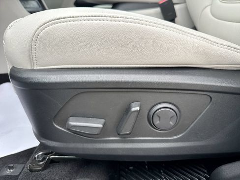 Certified 2026 Hyundai Tucson Limited AWD/4WD image 16