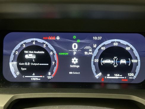 Used 2024 Toyota Tacoma Limited w/ Limited Package (LT) image 13