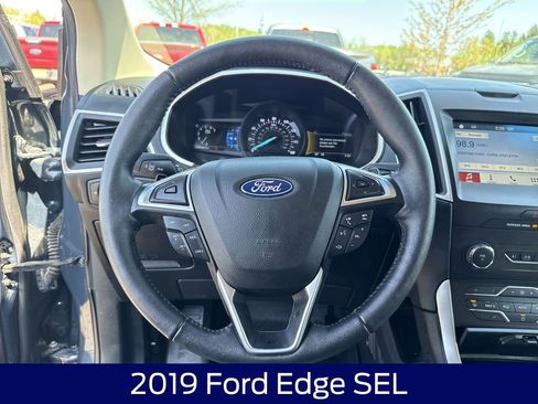 Used 2019 Ford Edge SEL w/ Equipment Group 201A AWD/4WD image 18