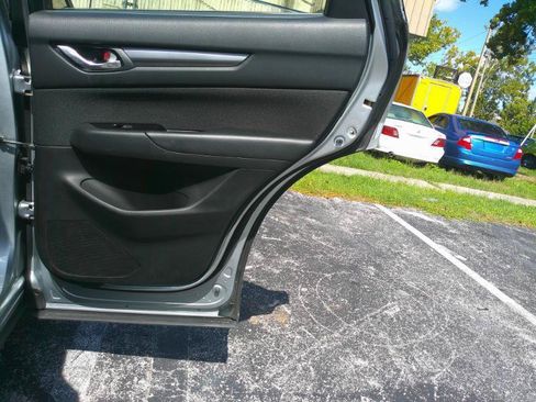 Used 2019 MAZDA CX-5 Sport FWD image 24