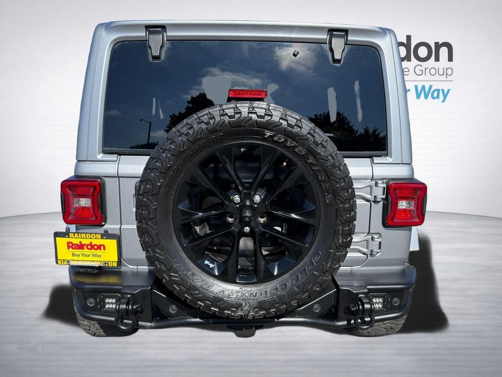 Used 2021 Jeep Wrangler Unlimited Sahara w/ Cold Weather Group AWD/4WD image 6
