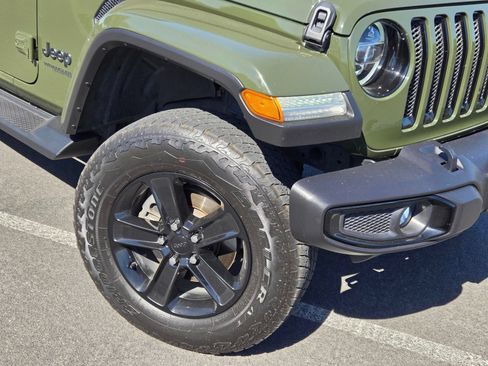 Used 2021 Jeep Wrangler Unlimited Sahara AWD/4WD image 10