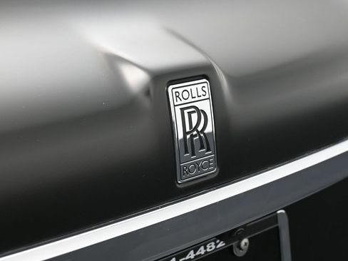 Used 2023 Rolls-Royce Cullinan w/ Technology Package image 14