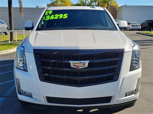 Used 2019 Cadillac Escalade ESV Luxury image 27