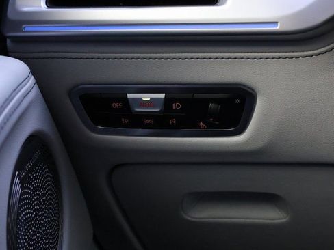 Used 2023 BMW XM image 39