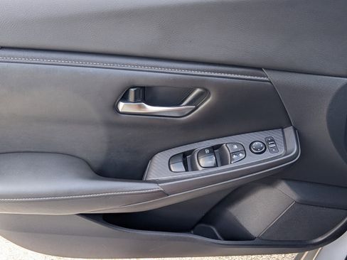 Used 2021 Nissan Sentra SV image 30