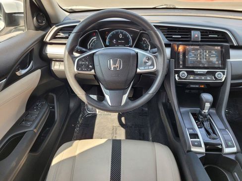 Used 2018 Honda Civic EX image 19