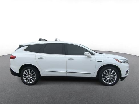 Used 2019 Buick Enclave Premium w/ Experience Buick Package image 9