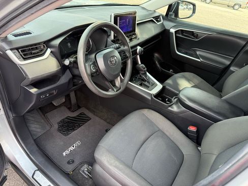 Used 2023 Toyota RAV4 LE FWD image 13