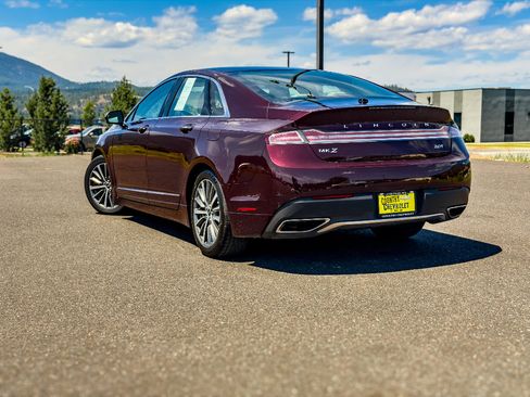 Used 2017 Lincoln MKZ Select w/ Select Plus Package FWD image 4